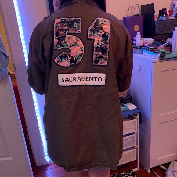 Army Korean Jacket - Picture 2 of 4